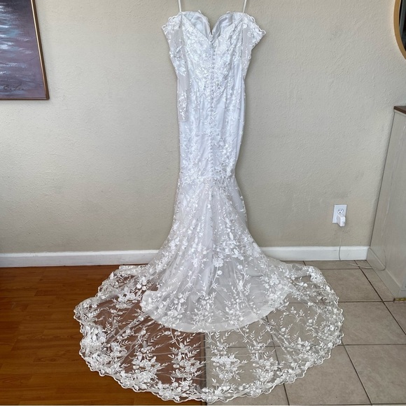 HOUSE OF CB size M D-DD 'Isabelle' White Lace Long Sleeve Bridal Gown NWOT - Picture 8 of 17